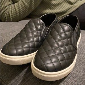 Steve Madden Quilted Black Slip On Sneaker - 7.5